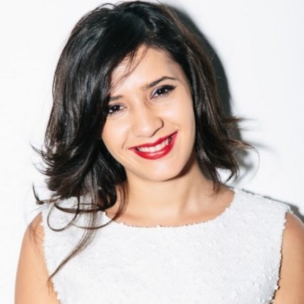 ياسمين البغاري. مؤسسة ومديرة شركة فوياج