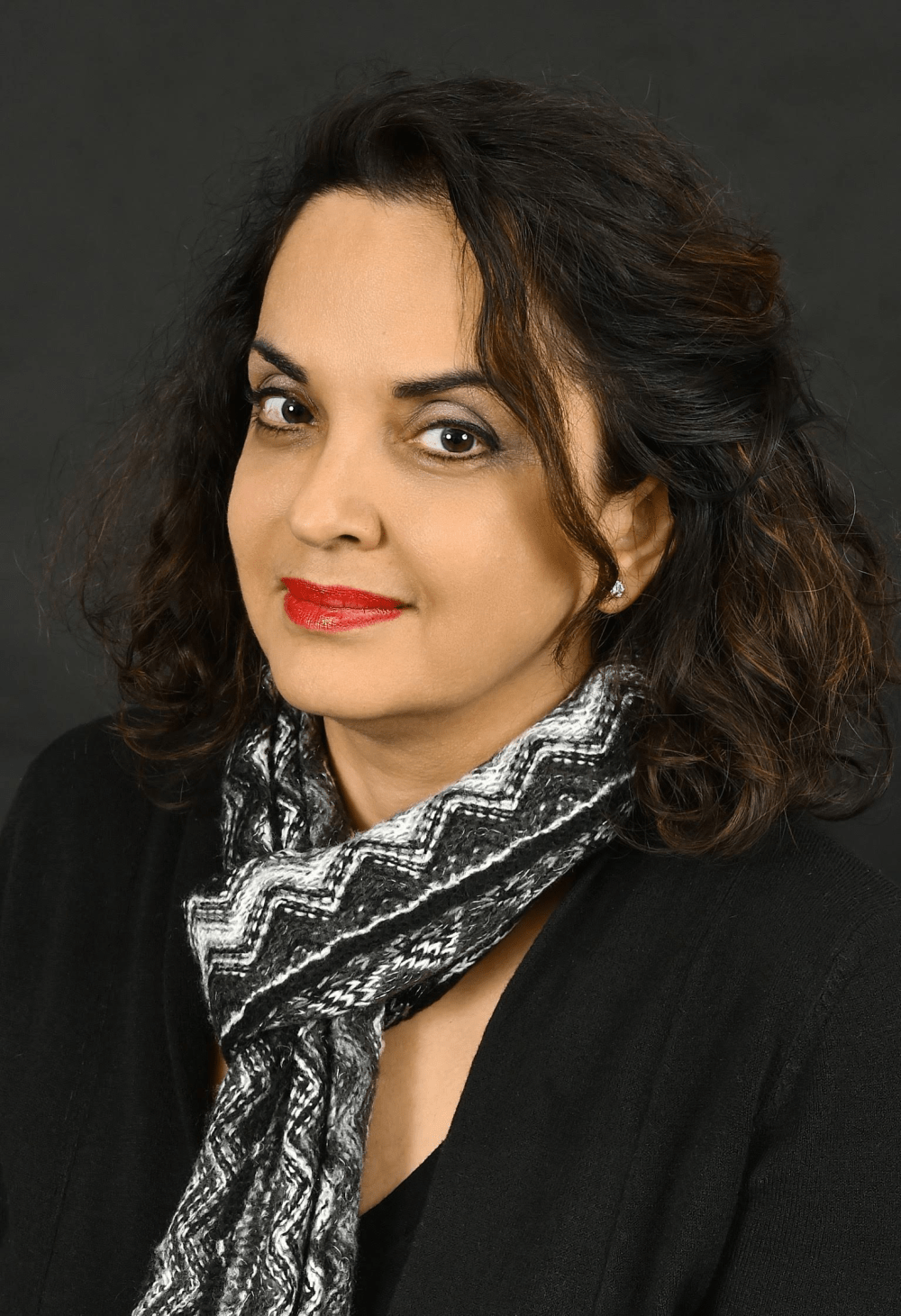 الرائدة الفلسطينية دينا بسيسو مؤسسة تشالينج تو تشينج (التحدي للتغيير) لتوفير شبكة دعم لحياة عقلية صحية للنساء العربيات